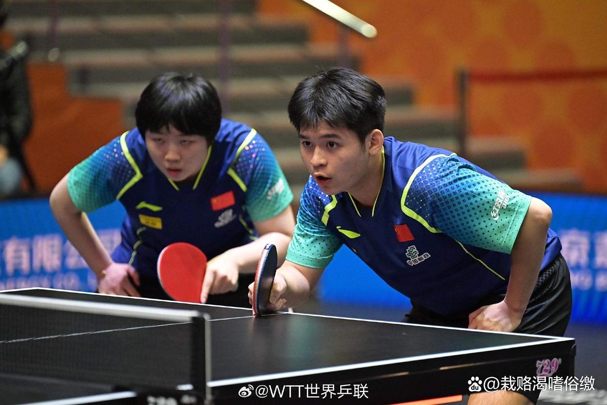 瑞典乒乓球队鏖战德国乒乓球队，波尔三分雨点燃全场