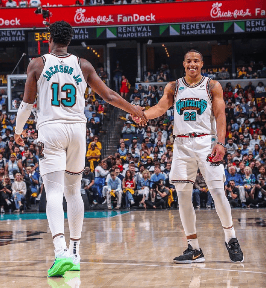 步行者鏖战土耳其男篮，莫兰特绝境逆转