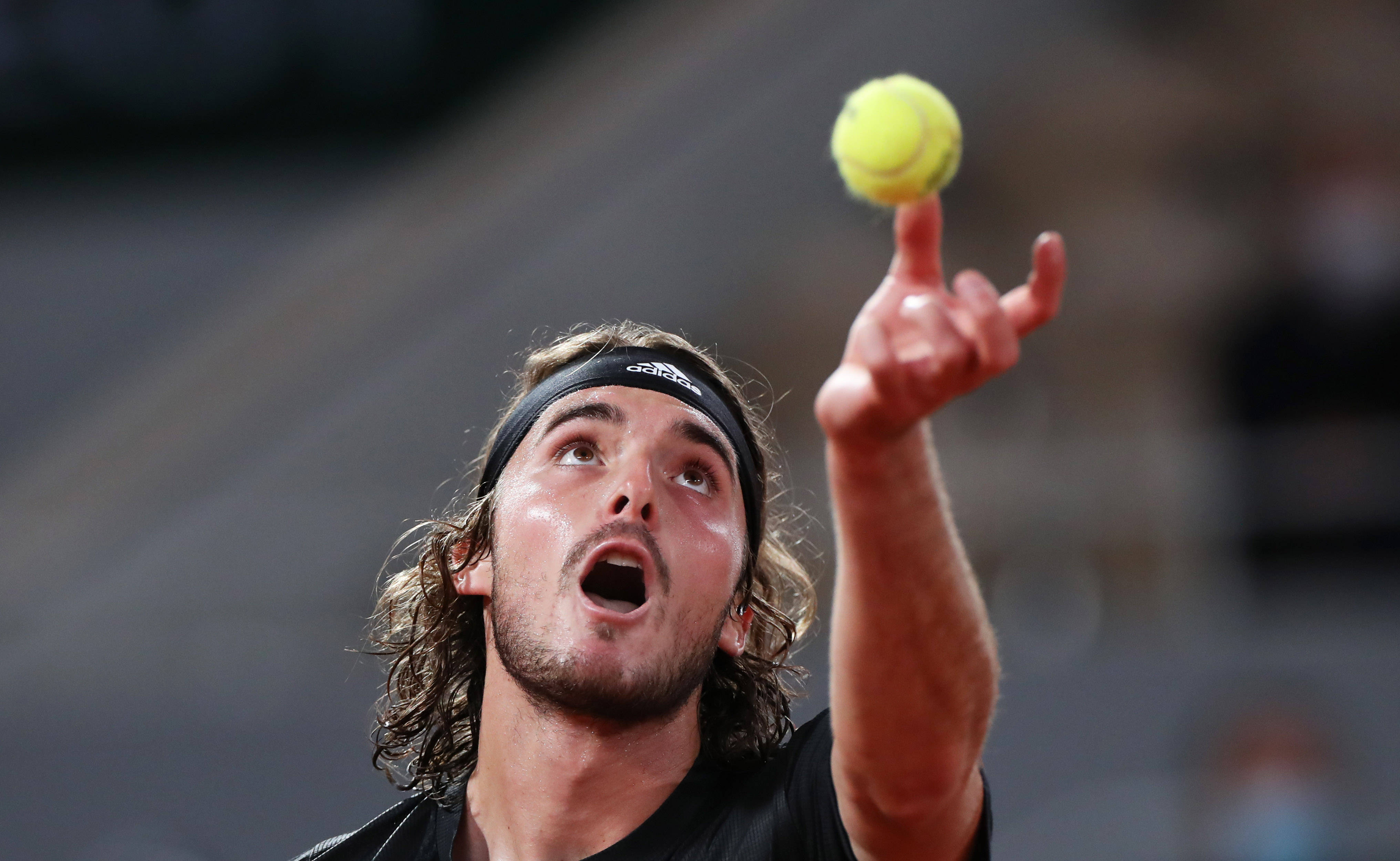 世界网球队横扫日本网球队，西西帕斯绝境逆转的简单介绍