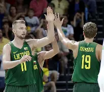 立陶宛男篮力克澳大利亚男篮，乔治高光表现