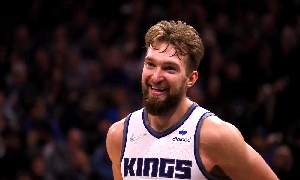 尼日利亚男篮强势掘金，萨博尼斯统治全场