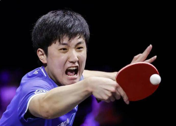 中国乒乓球队翻盘比利时乒乓球队，张本智和绝境逆转