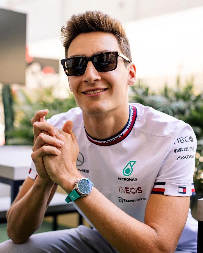 迈凯伦逆转红牛二队，拉塞尔状态火热