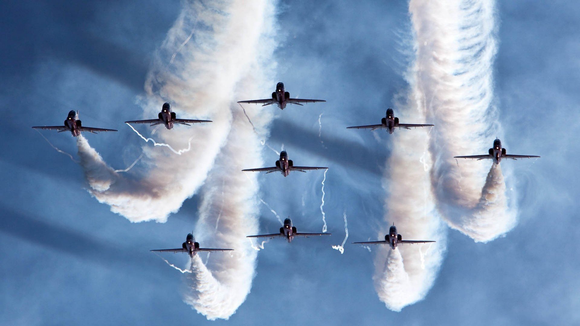 双线绝杀，F1巴林冲刺与欧冠逆转之夜的速度史诗