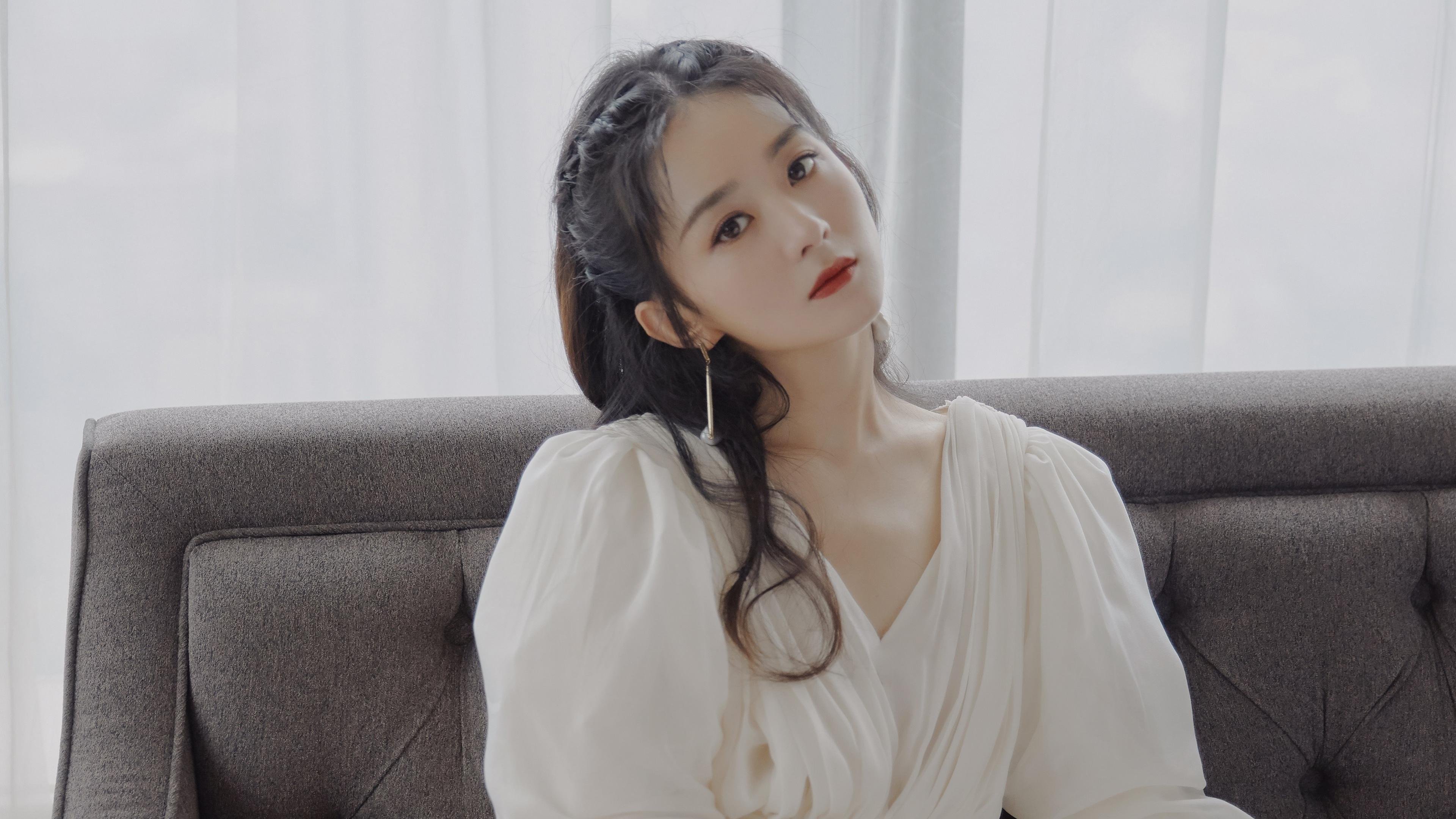 绿茵铁骑与西征奇兵,维尼修斯的单点爆破与伊朗的沙漠突围